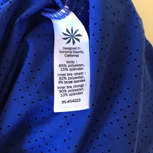 ATHLETA Full Force 2 in 1 Bra Tank - Picture 10 of 11